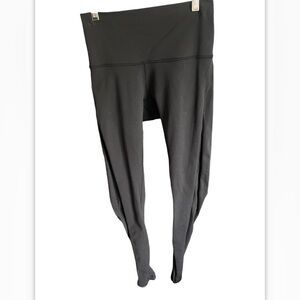 Sale‼️Lululemon Black Leggings- Size 4 Pre-Owned